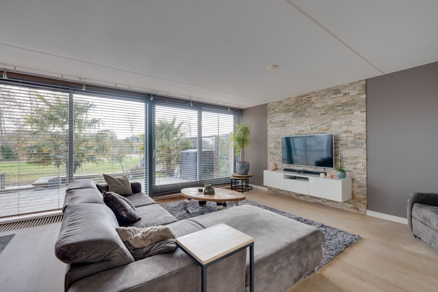 Foto 14 van Falconstraat 39