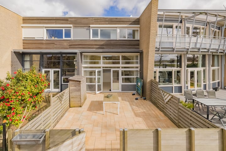 Foto 2 van L. Springerstraat 88