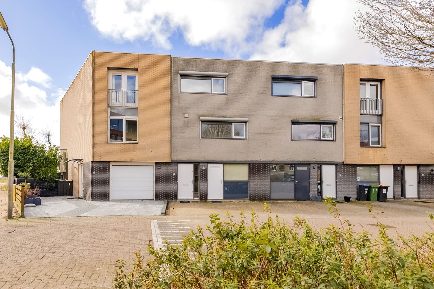 Foto 1 van L. Springerstraat 88
