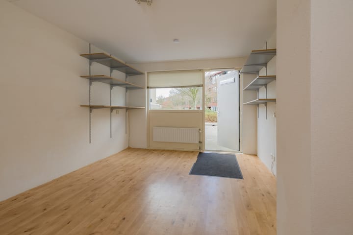 Foto 8 van L. Springerstraat 88