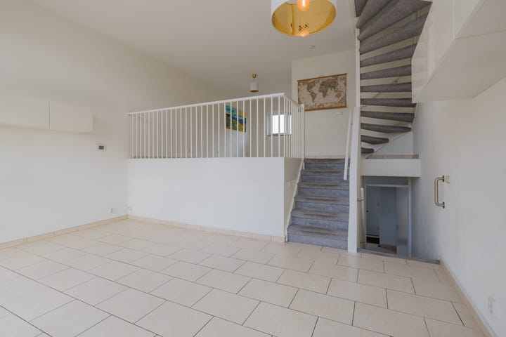 Foto 12 van L. Springerstraat 88