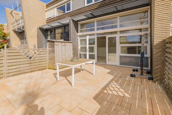 Foto 17 van L. Springerstraat 88