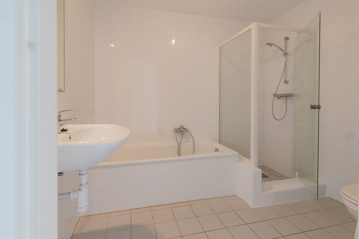 Foto 28 van L. Springerstraat 88