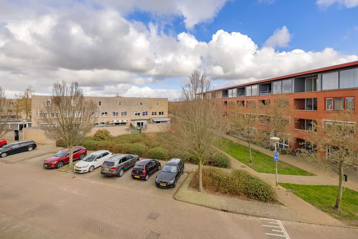 Foto 33 van L. Springerstraat 88