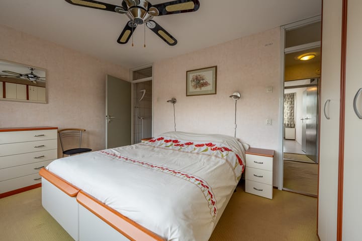 Photo 19 of Damaststraat 50