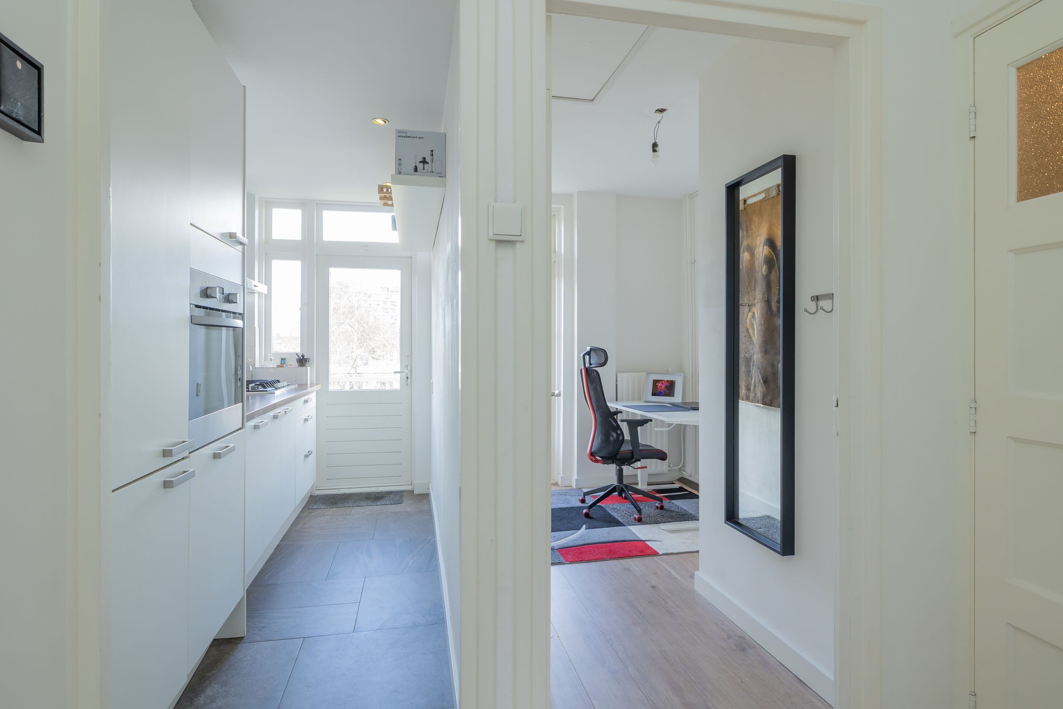 Foto 21 van Johan de Meesterstraat 13-II