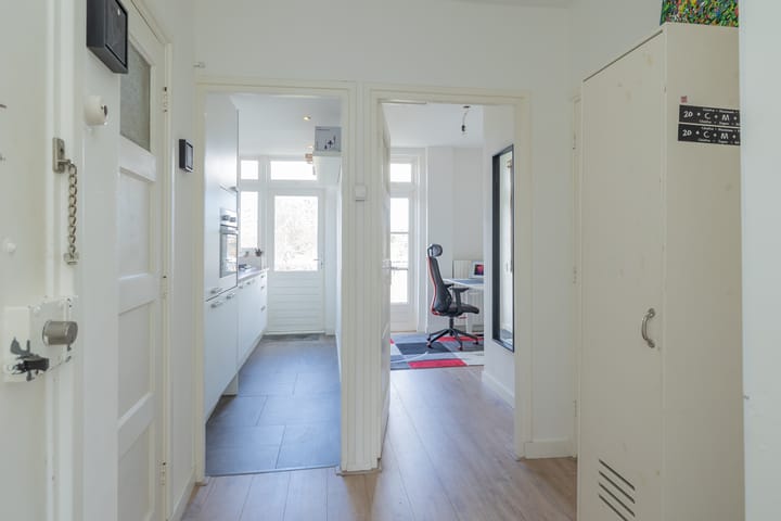 Foto 20 van Johan de Meesterstraat 13-II