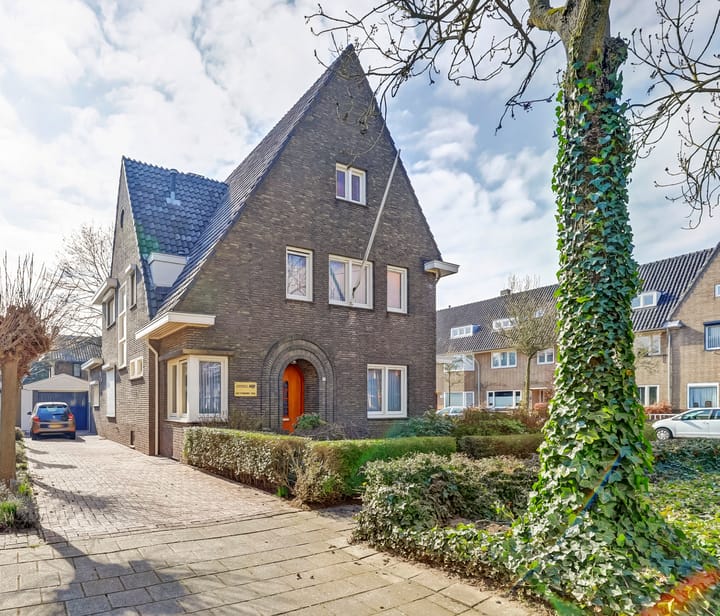 Photo 1 of Bisschop Drehmansstraat 13