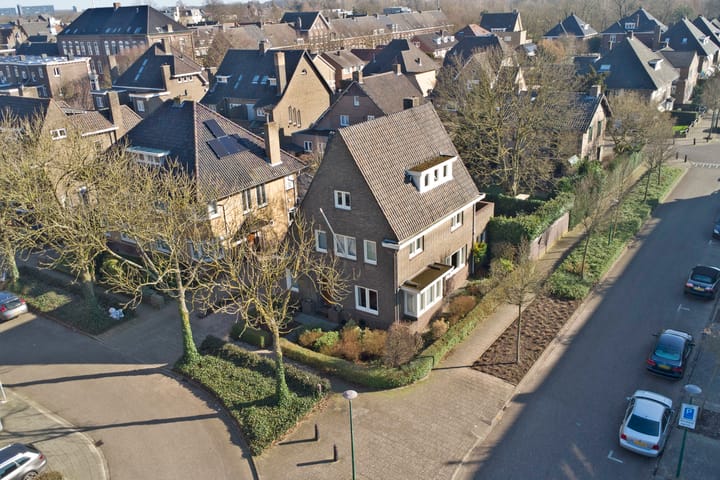 Foto 4 van Bisschop Drehmansstraat 13