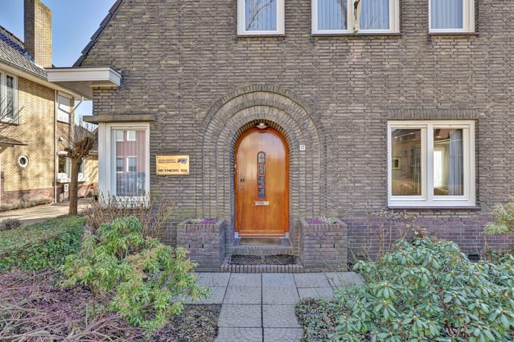 Photo 6 of Bisschop Drehmansstraat 13