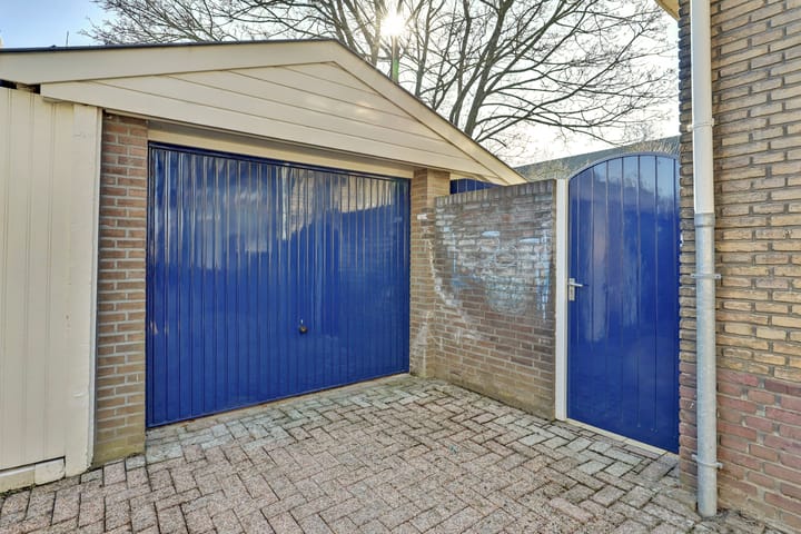 Photo 42 of Bisschop Drehmansstraat 13