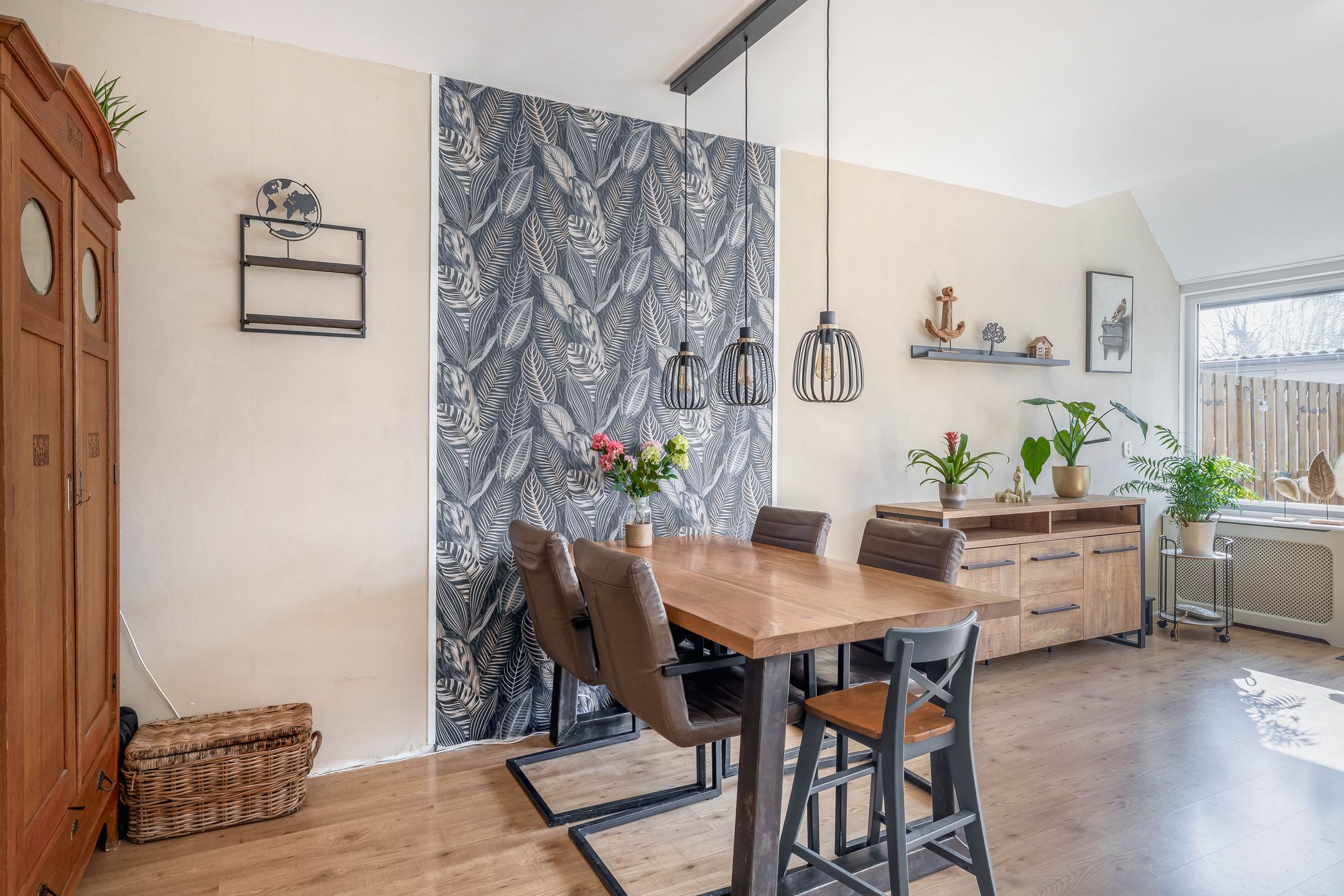 Foto 12 van Jupiter 49