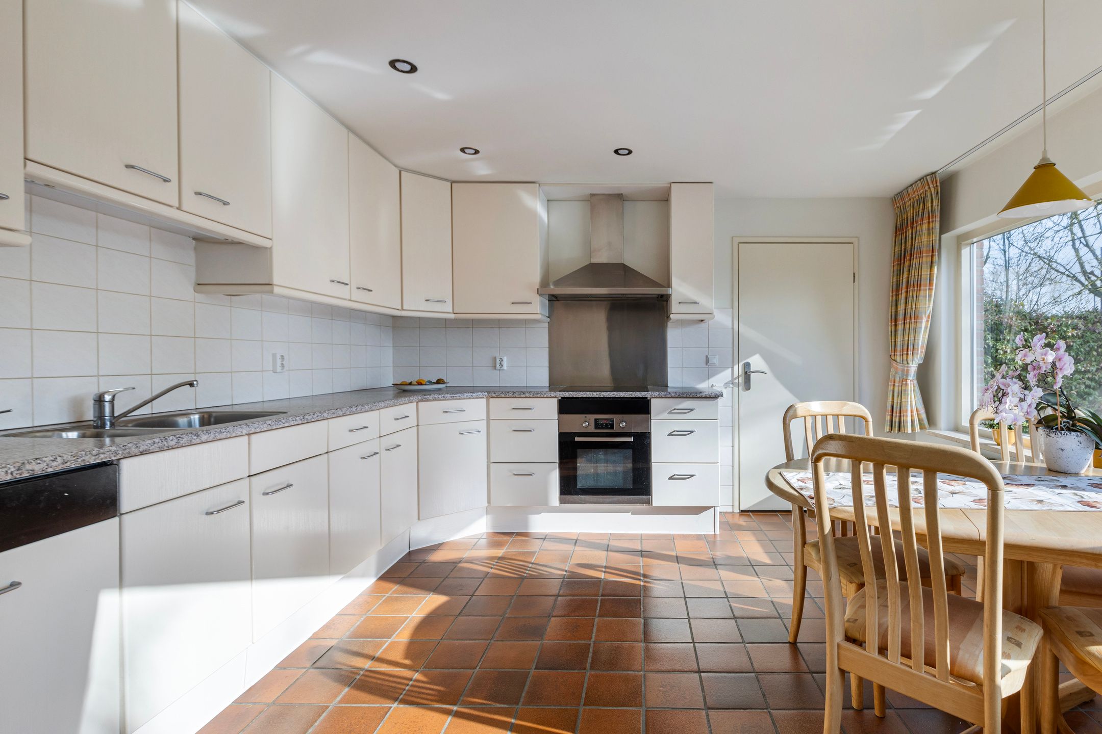 Foto 15 van Bourgognelaan 48