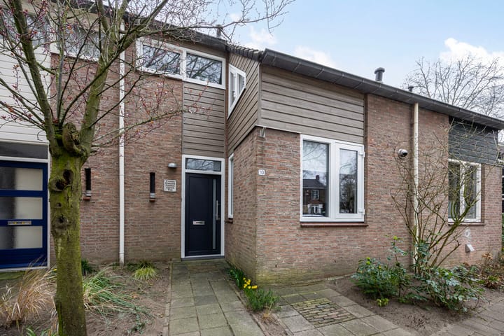Photo 5 of Schoutstraat 10