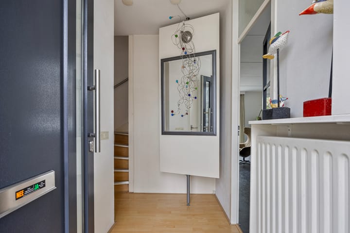 Photo 7 of Schoutstraat 10