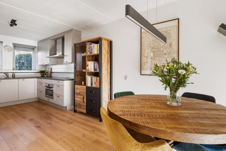 Photo 11 of Philippote van der Marckstraat 7