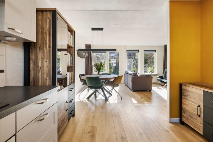 Photo 13 of Philippote van der Marckstraat 7