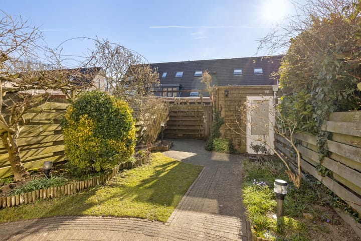 Photo 34 of Philippote van der Marckstraat 7