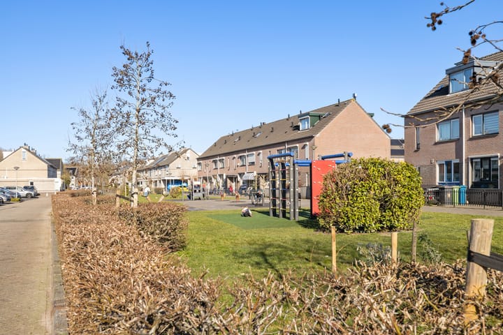 Photo 37 of Philippote van der Marckstraat 7