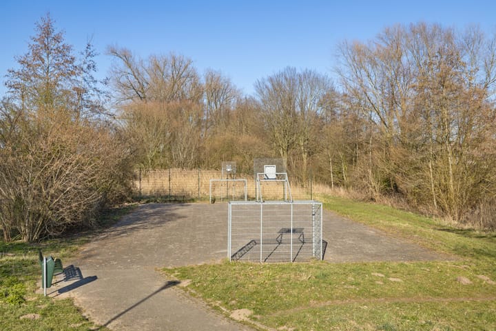 Photo 38 of Philippote van der Marckstraat 7