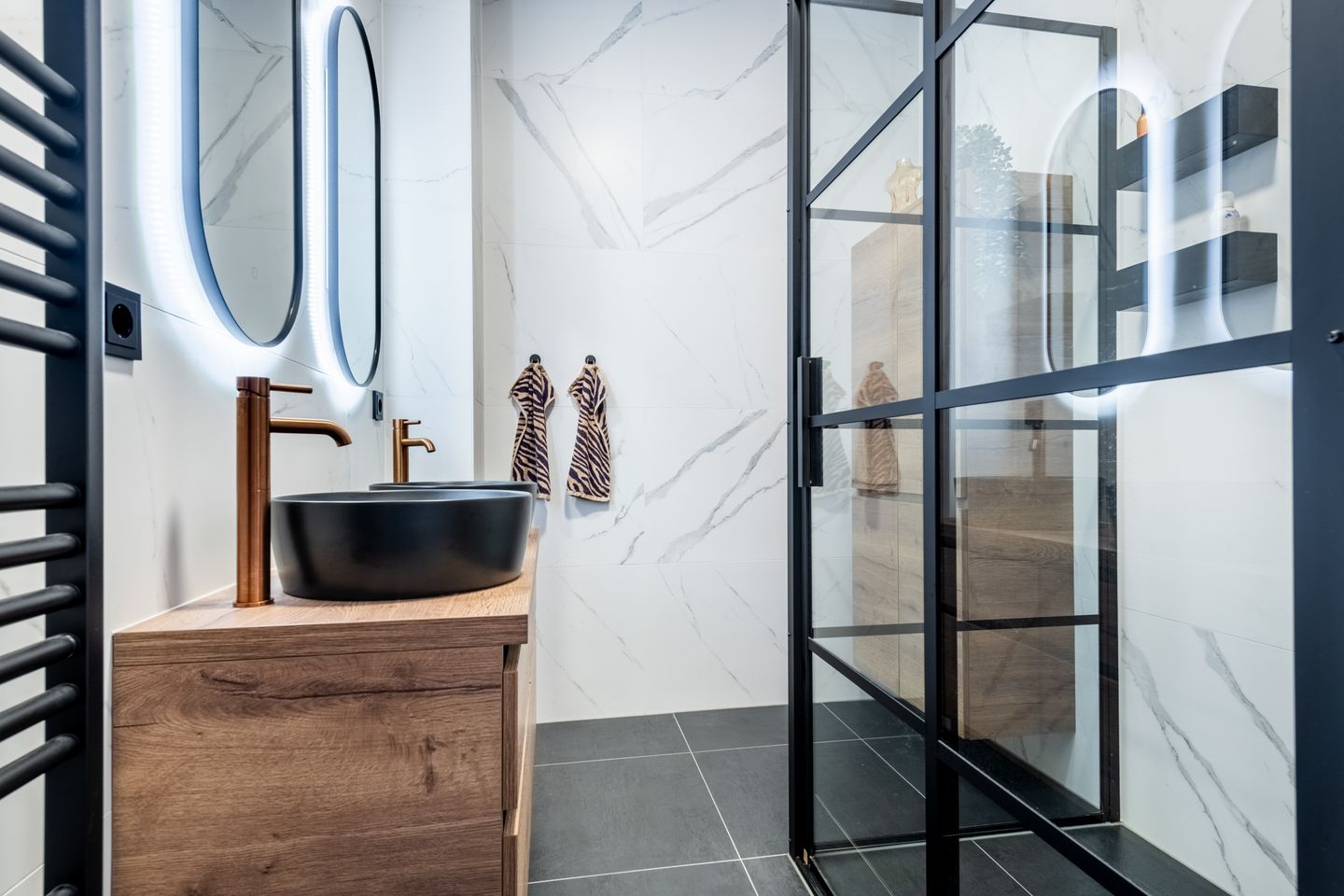 Foto 4 van Dubbelebuurt 2-A12