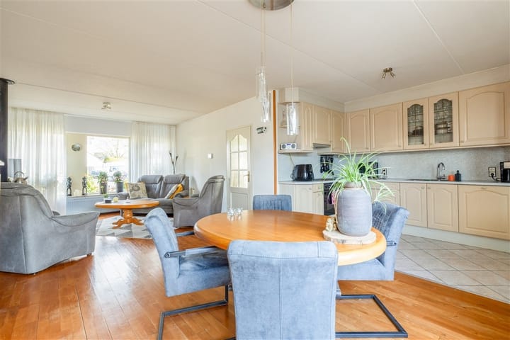 Foto 2 van Windshoek 16