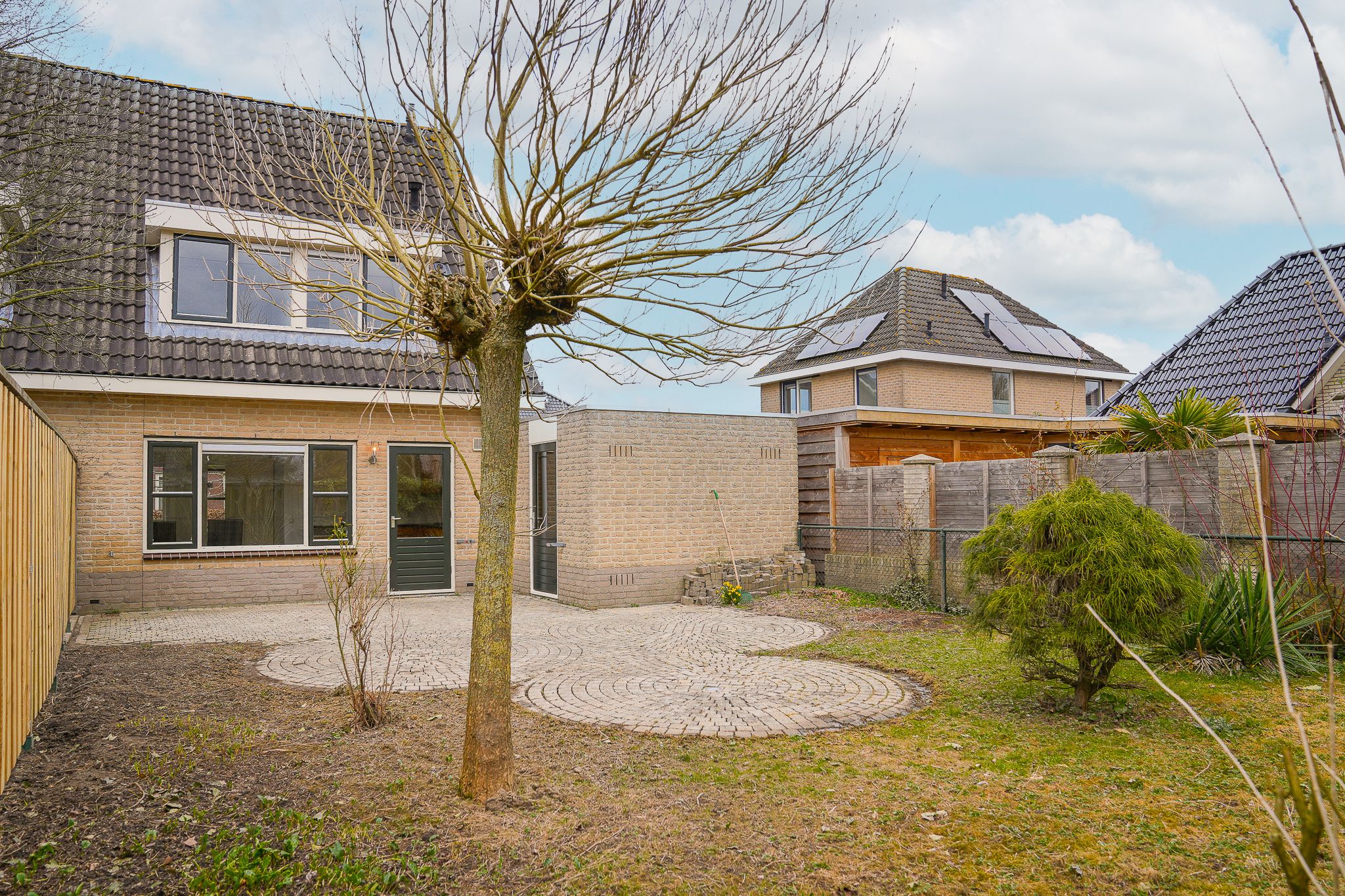 Foto 27 van Donkerbos 24