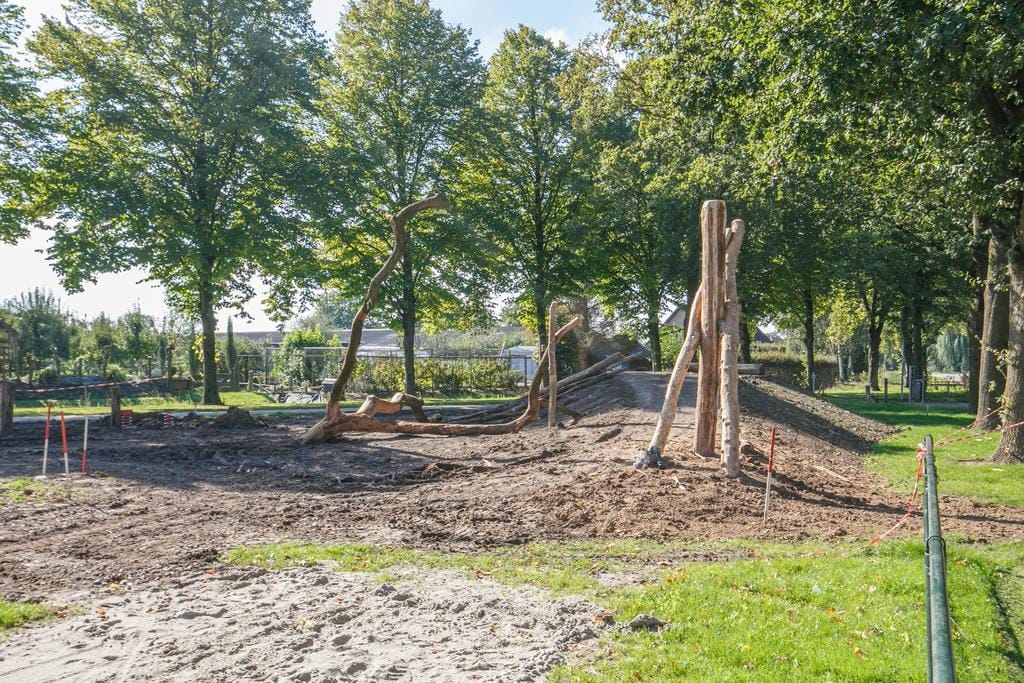 Foto 37 van Donkerbos 24