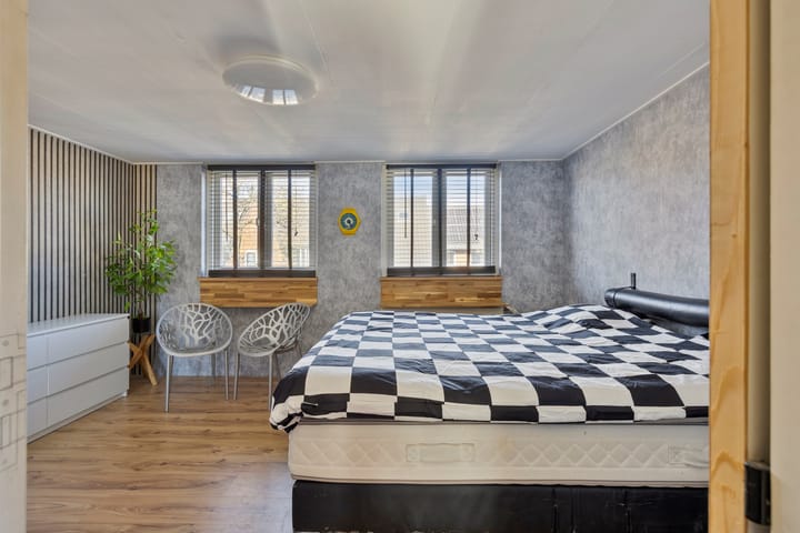 Foto 4 van Van Leeuwenhoekstraat 10