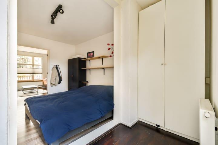 Photo 12 of Van Hallstraat 43-H