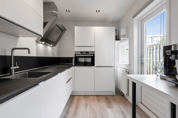 Photo 12 of Nachtegaalstraat 75