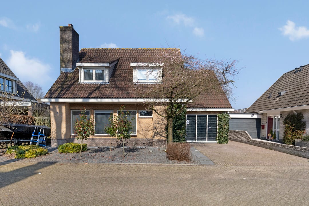 Photo 46 of Marga Klompélaan 7