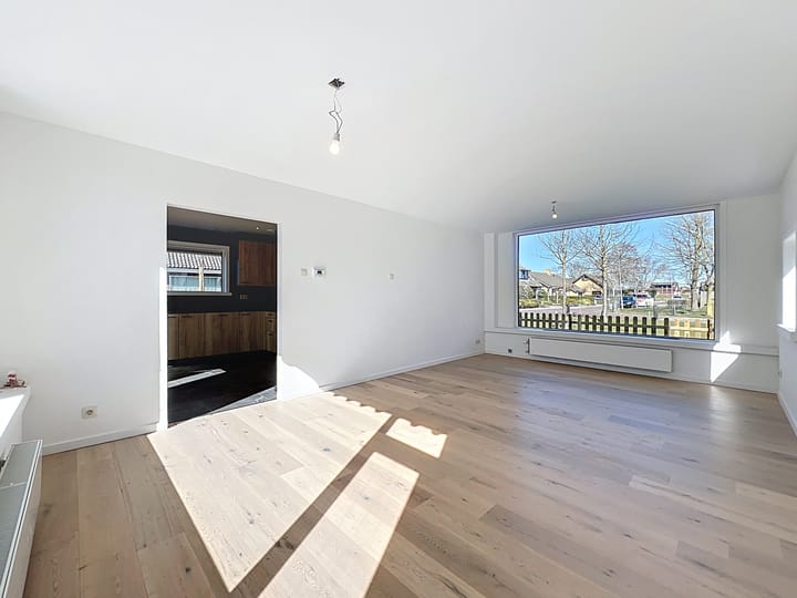 Foto 3 van Pastoor J.A.M. van den Muijsenbergstraat 9