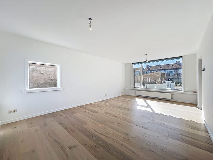 Foto 4 van Pastoor J.A.M. van den Muijsenbergstraat 9