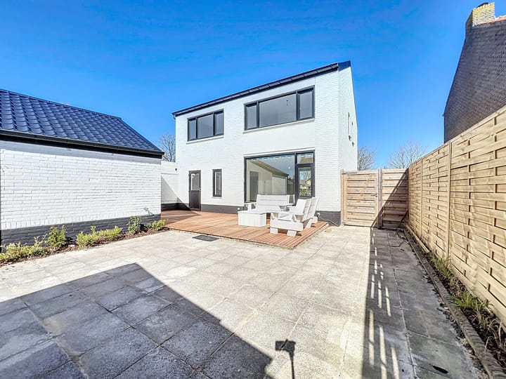 Foto 17 van Pastoor J.A.M. van den Muijsenbergstraat 9