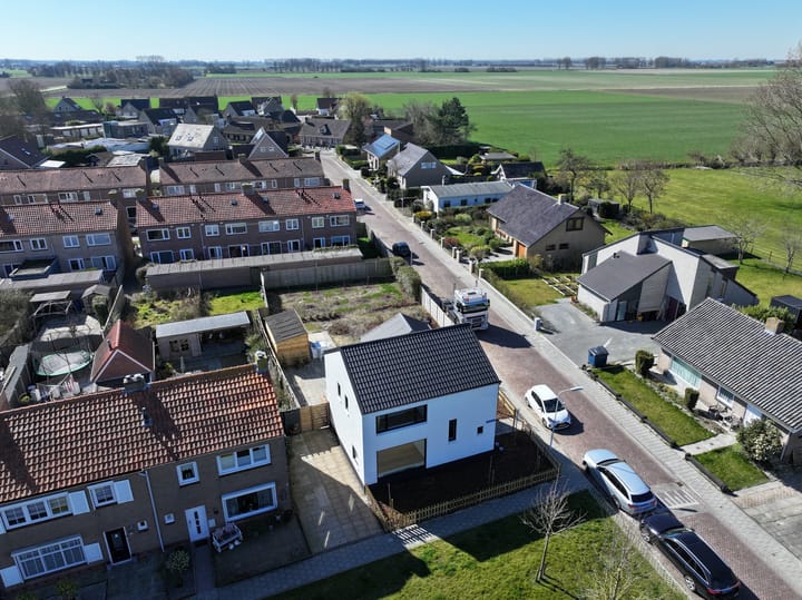 Foto 26 van Pastoor J.A.M. van den Muijsenbergstraat 9