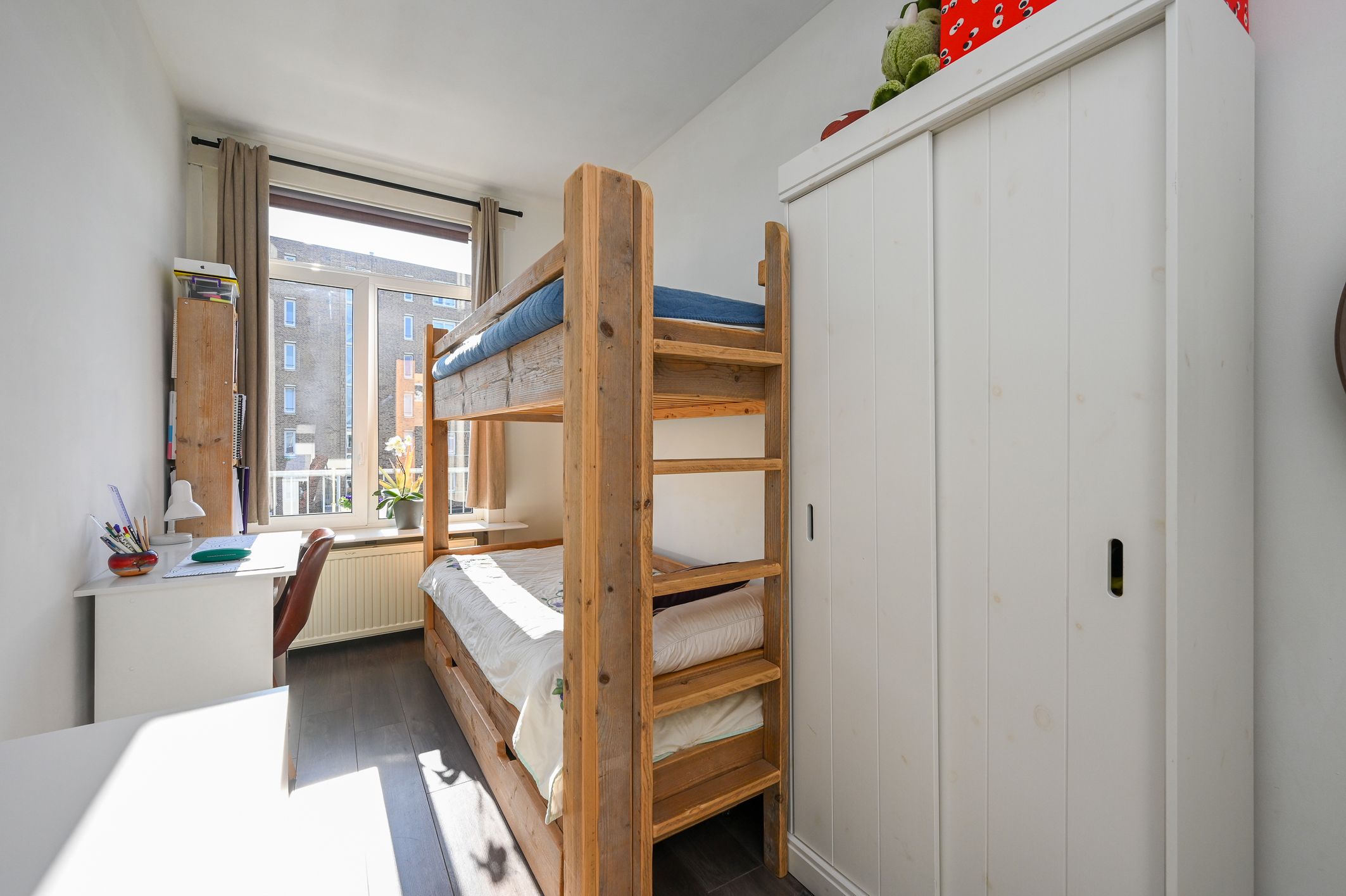 Foto 30 van Okkernootstraat 150-A