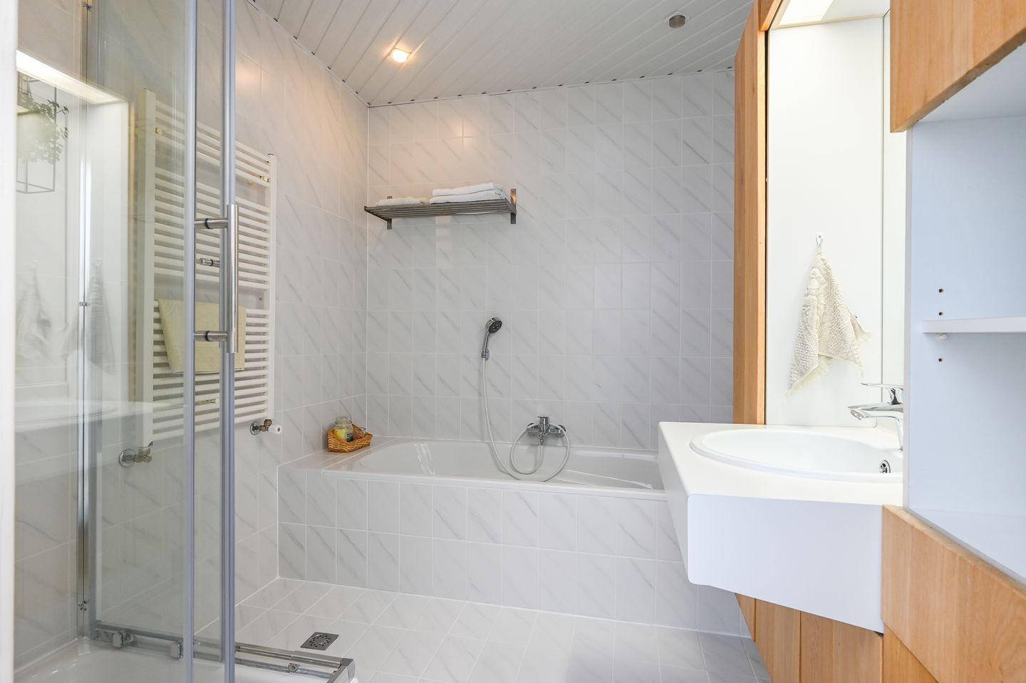 Foto 35 van Okkernootstraat 150-A