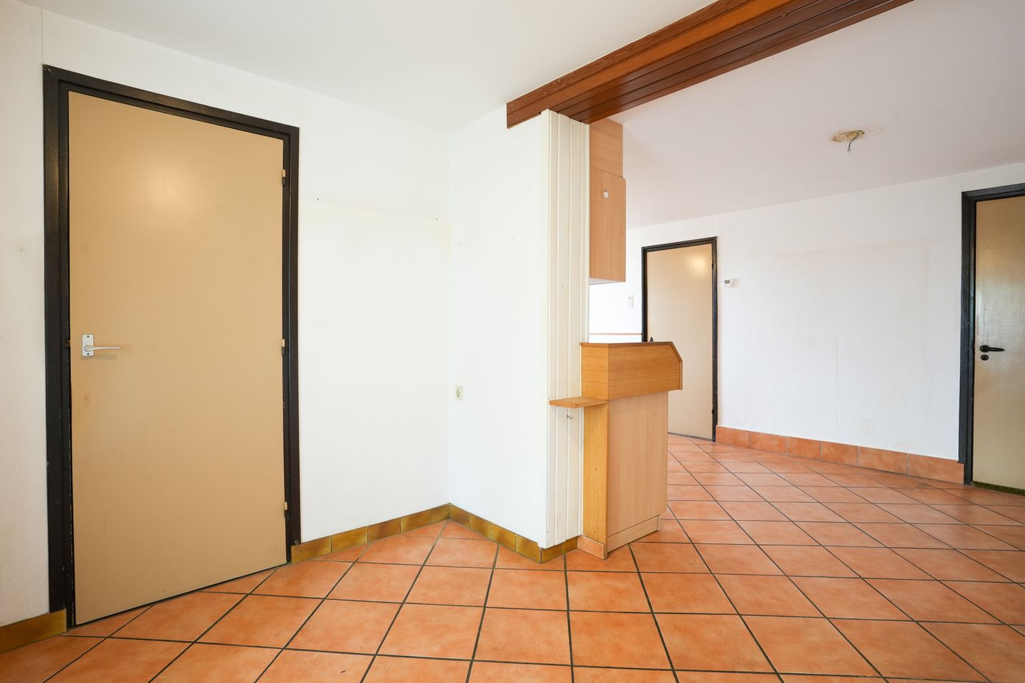Photo 10 of Strucht 93