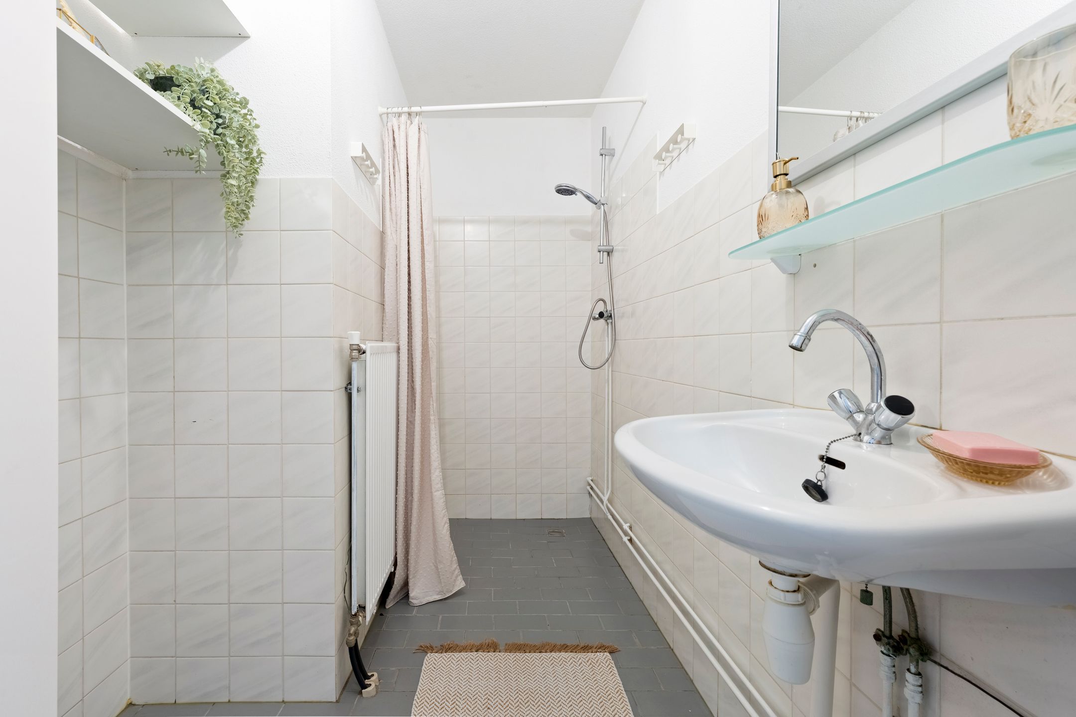 Photo 15 of Rozenstraat 57