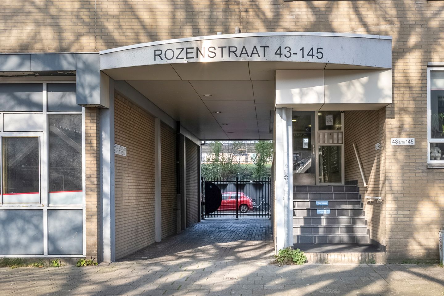 Photo 29 of Rozenstraat 57