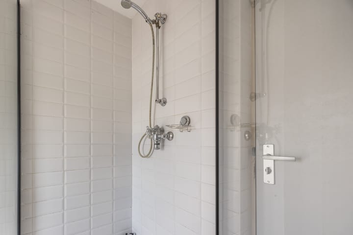 Foto 30 van Amsterdamsestraatweg 1021