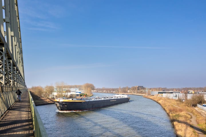 Foto 45 van Amsterdamsestraatweg 1021