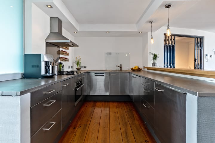 Photo 14 of Huijgensstraat 13-D