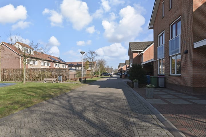 Foto 7 van Renovalaan 1