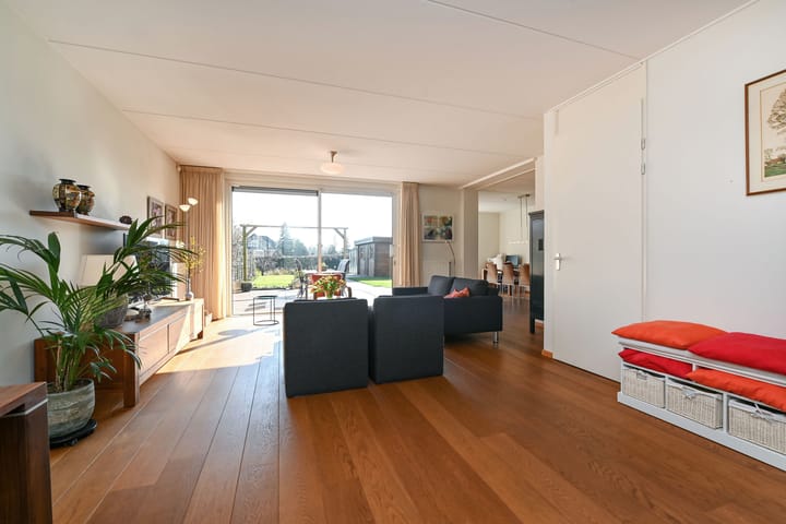 Foto 10 van Renovalaan 1