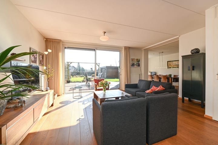 Foto 11 van Renovalaan 1