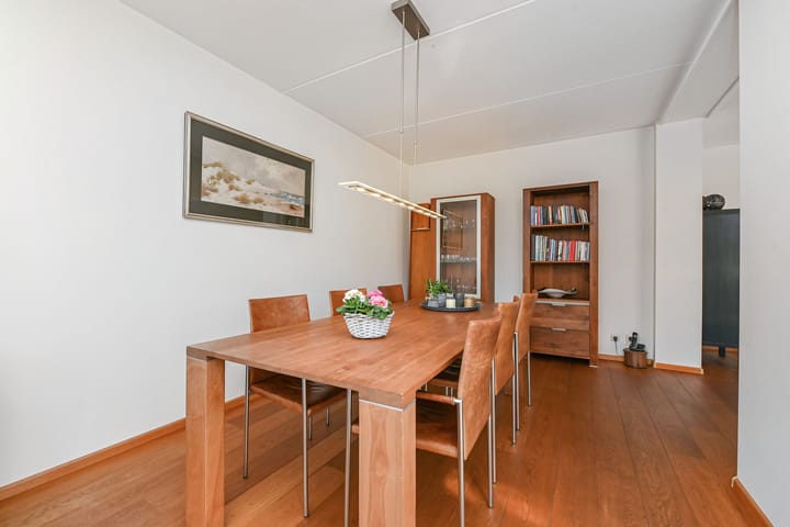 Foto 16 van Renovalaan 1