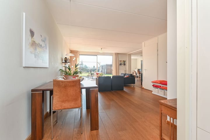 Foto 34 van Renovalaan 1