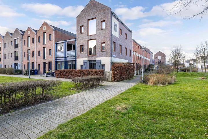 Majastraat 2